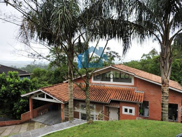 Casa de Condomínio à venda com 4 quartos, 205m² - Foto 1