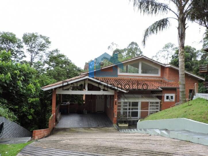 Casa de Condomínio à venda com 4 quartos, 205m² - Foto 2