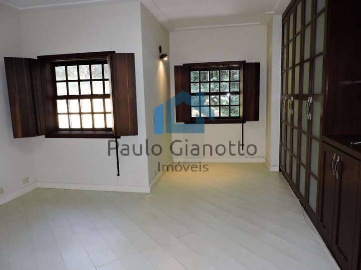 Casa de Condomínio à venda e aluguel com 6 quartos, 550m² - Foto 18