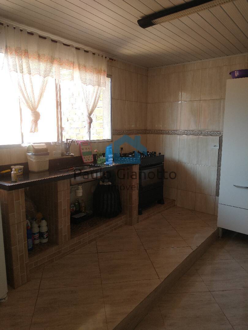 Casa à venda com 3 quartos, 100m² - Foto 15