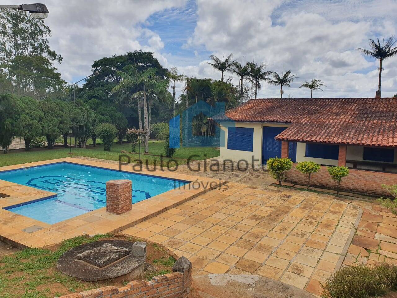 Fazenda à venda com 3 quartos, 150m² - Foto 1