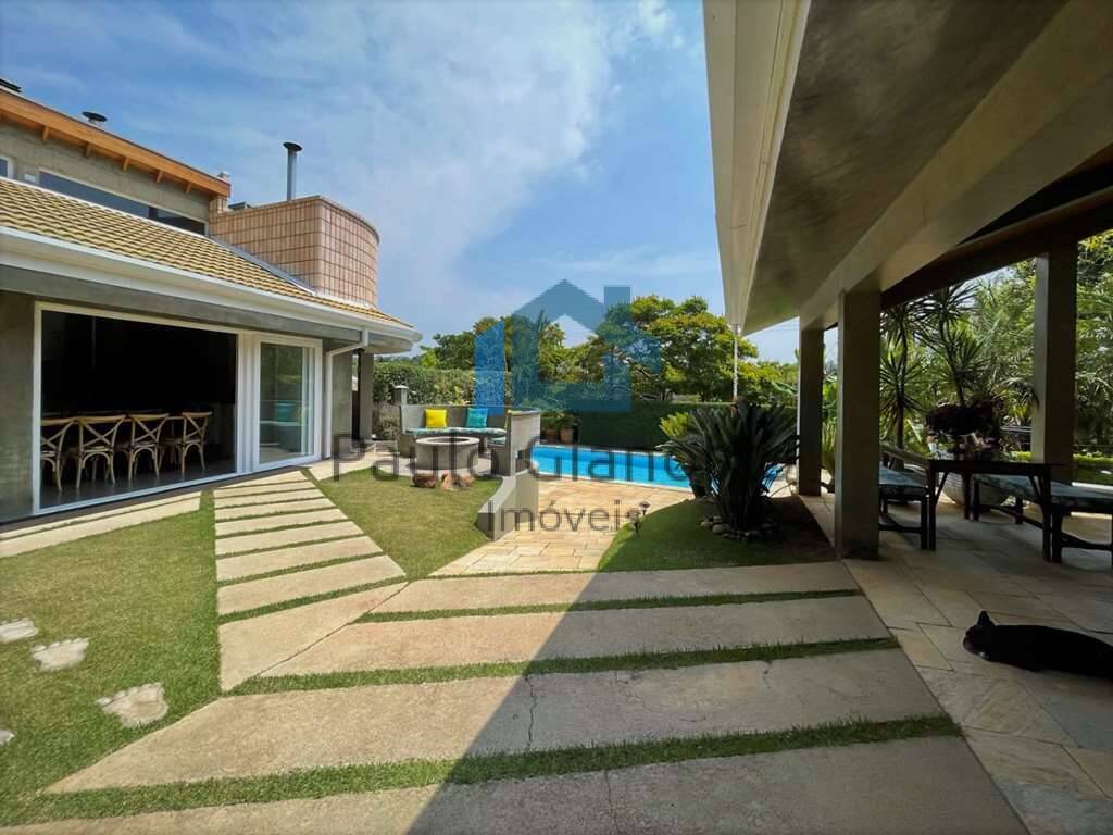 Casa de Condomínio à venda com 3 quartos, 1045m² - Foto 2