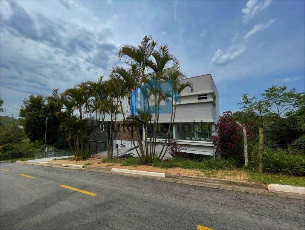 Casa de Condomínio à venda com 4 quartos, 435m² - Foto 2