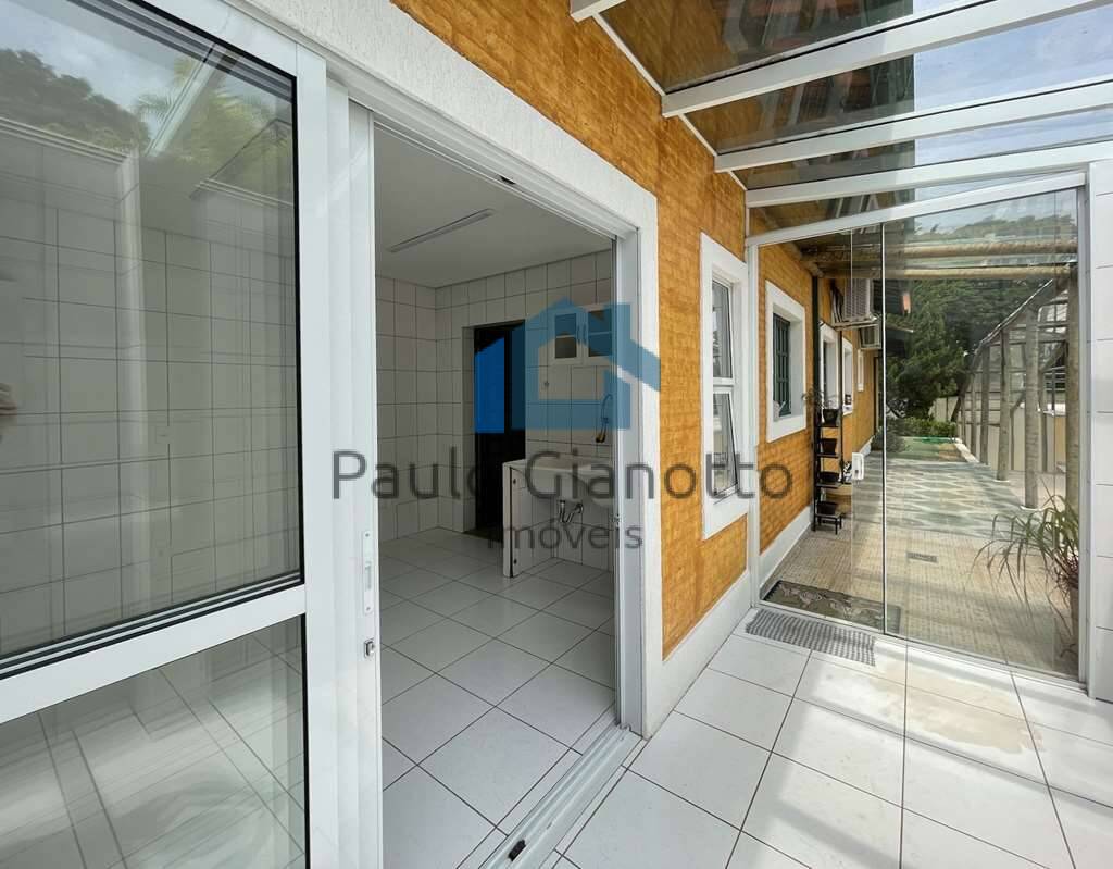 Casa à venda com 4 quartos, 800m² - Foto 15