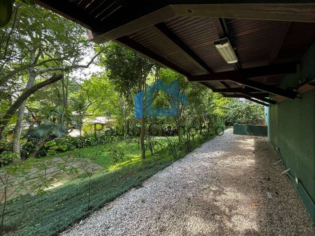 Casa de Condomínio à venda com 3 quartos, 380m² - Foto 36