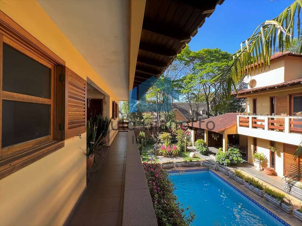 Casa de Condomínio à venda com 4 quartos, 342m² - Foto 4