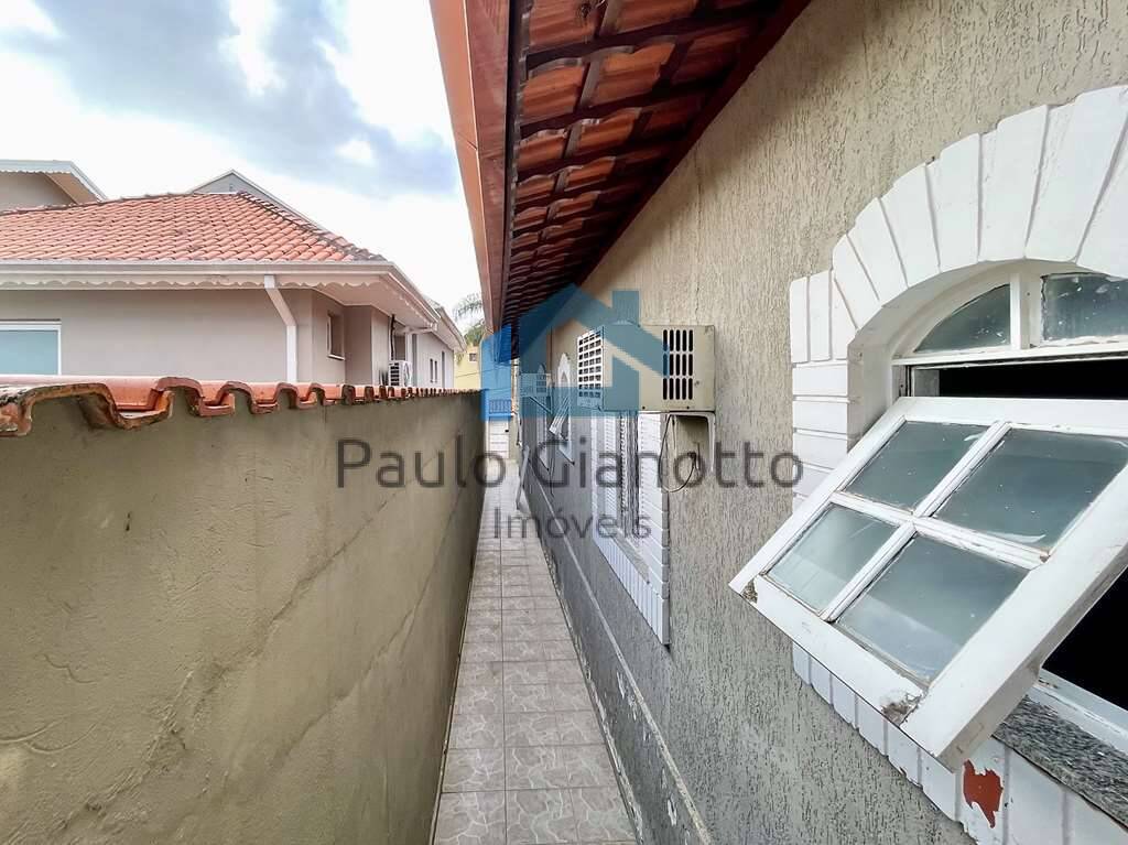 Casa à venda com 3 quartos, 131m² - Foto 33