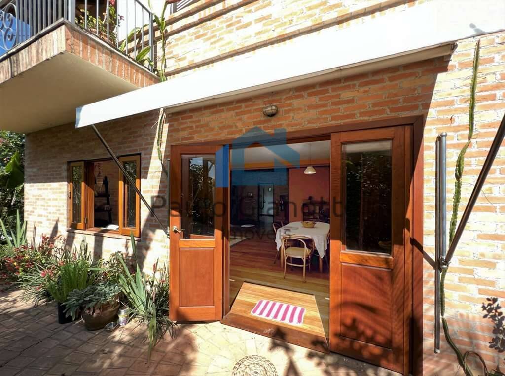 Casa de Condomínio à venda com 4 quartos, 369m² - Foto 2