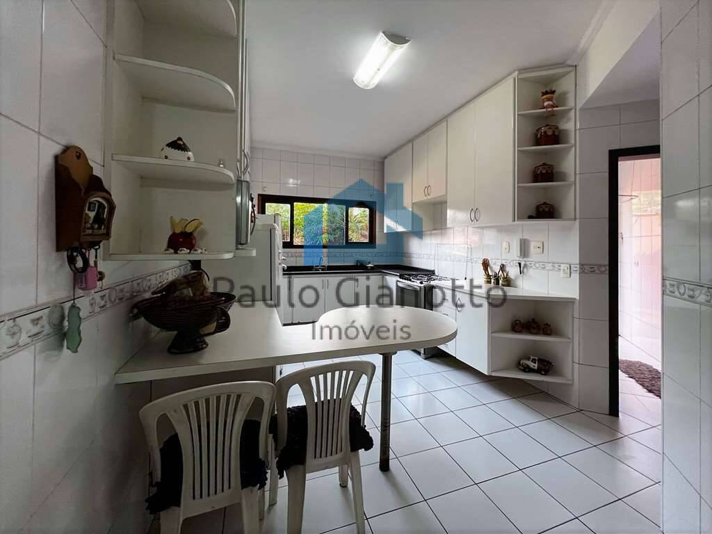 Casa de Condomínio à venda com 3 quartos, 360m² - Foto 32