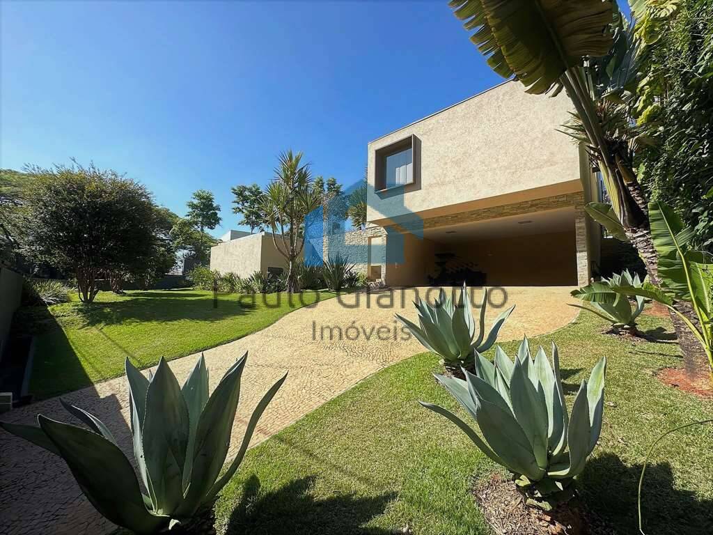 Casa de Condomínio à venda e aluguel com 5 quartos, 726m² - Foto 3