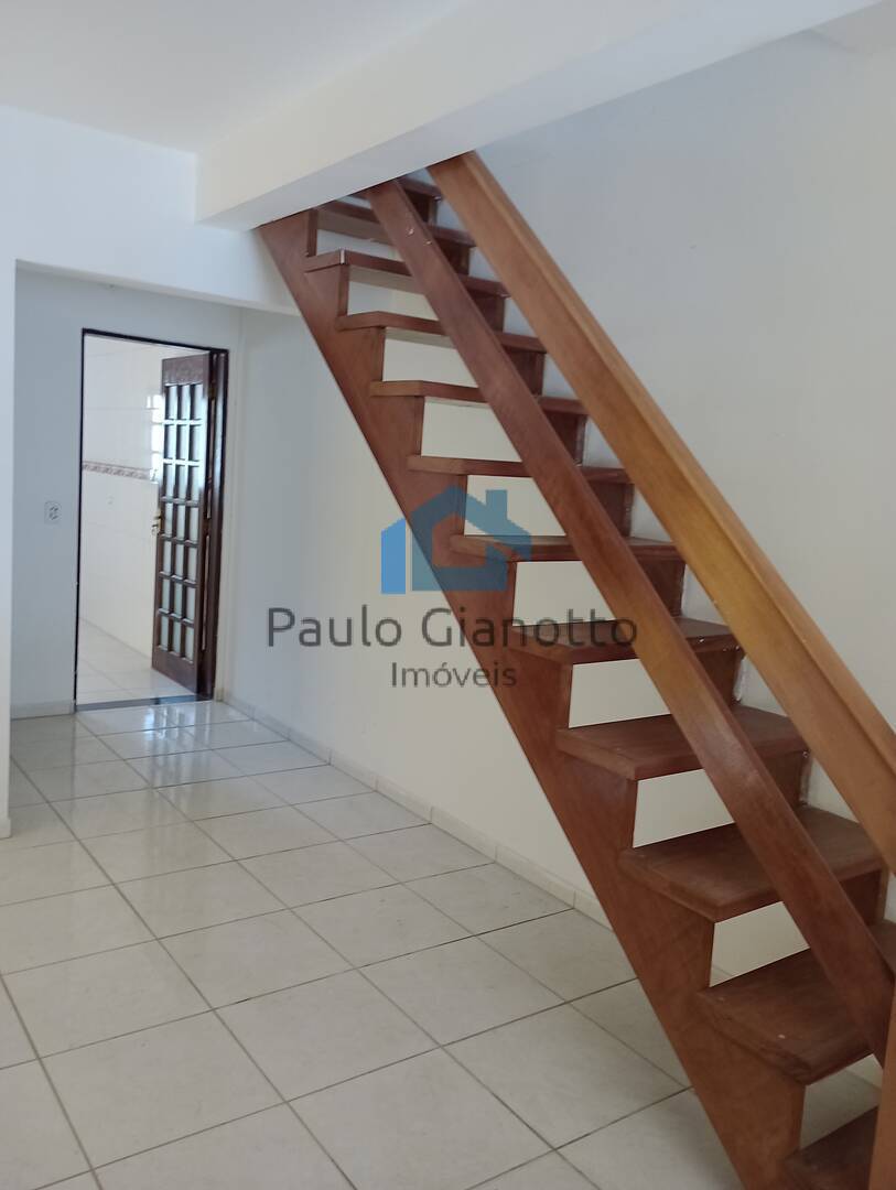 Casa à venda com 3 quartos, 200m² - Foto 12