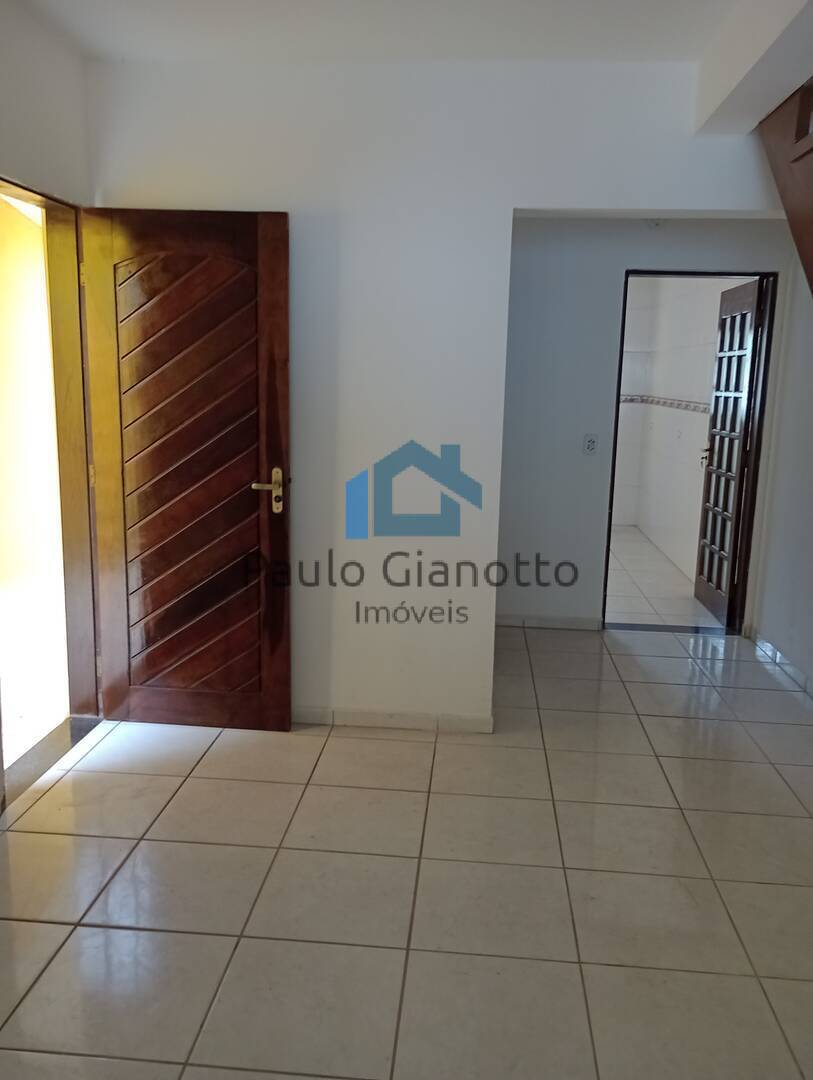 Casa à venda com 3 quartos, 200m² - Foto 11