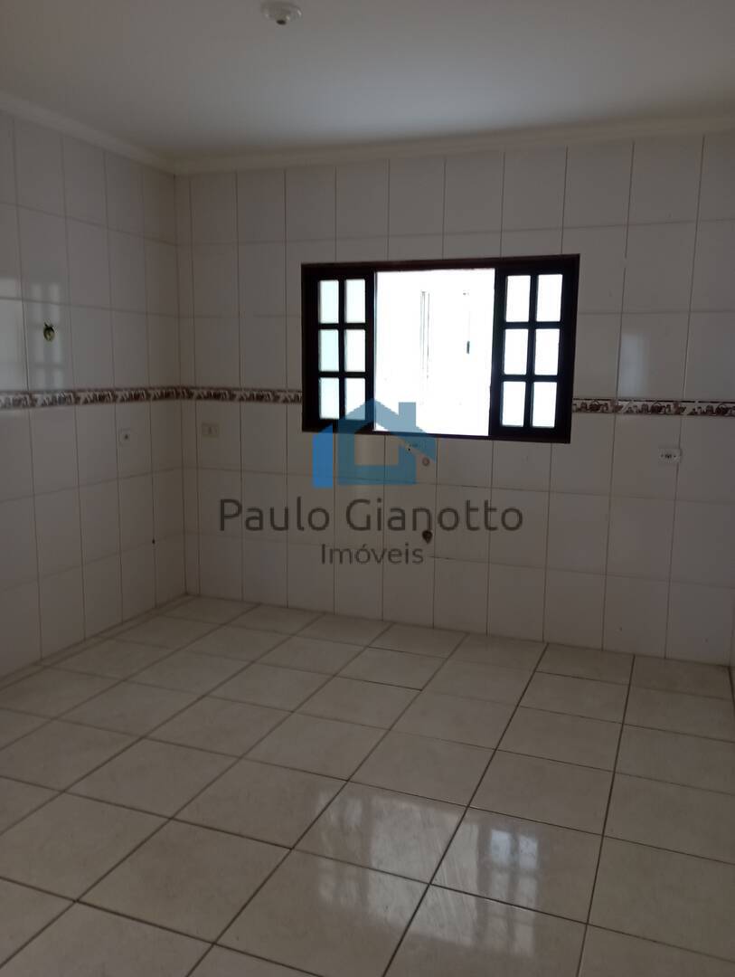 Casa à venda com 3 quartos, 200m² - Foto 17