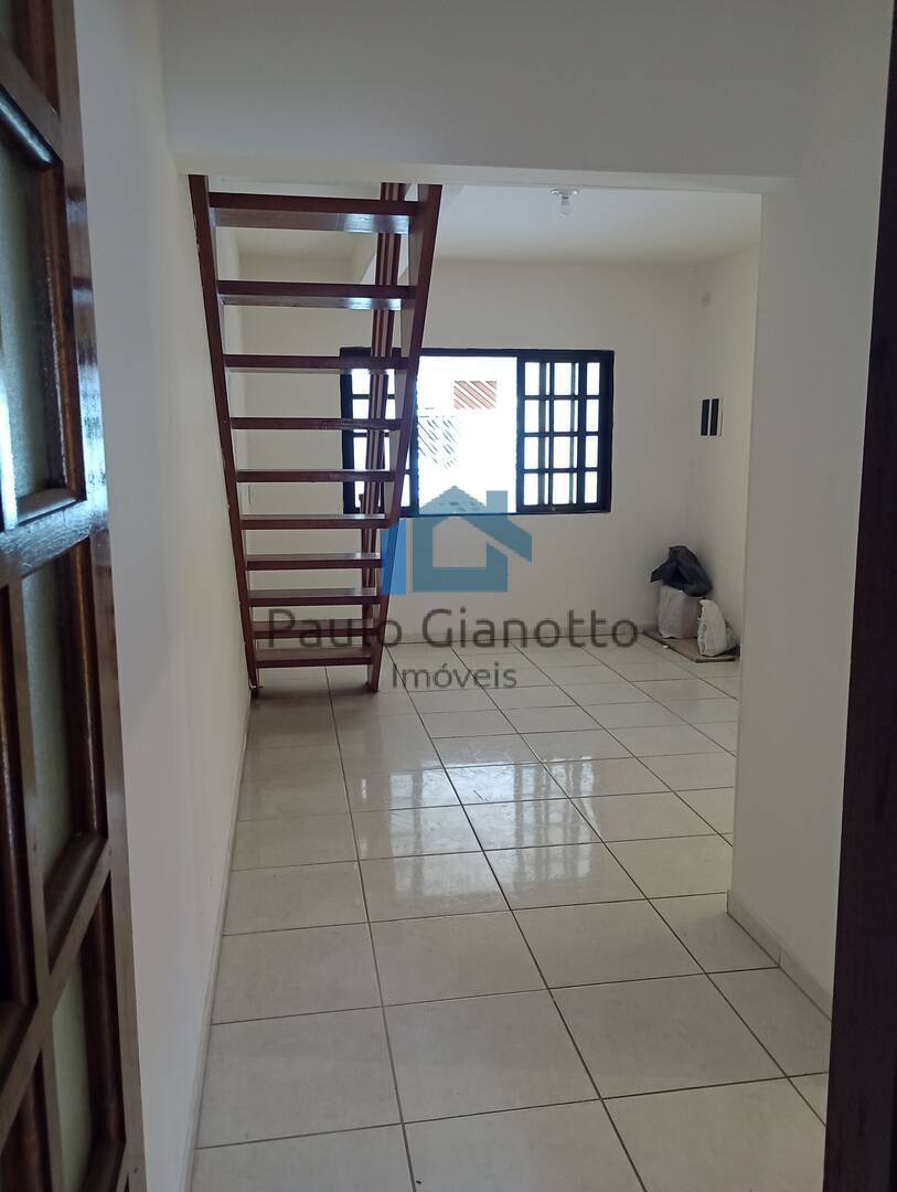 Casa à venda com 3 quartos, 200m² - Foto 13