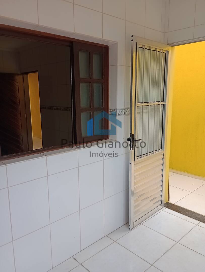 Casa à venda com 3 quartos, 200m² - Foto 18