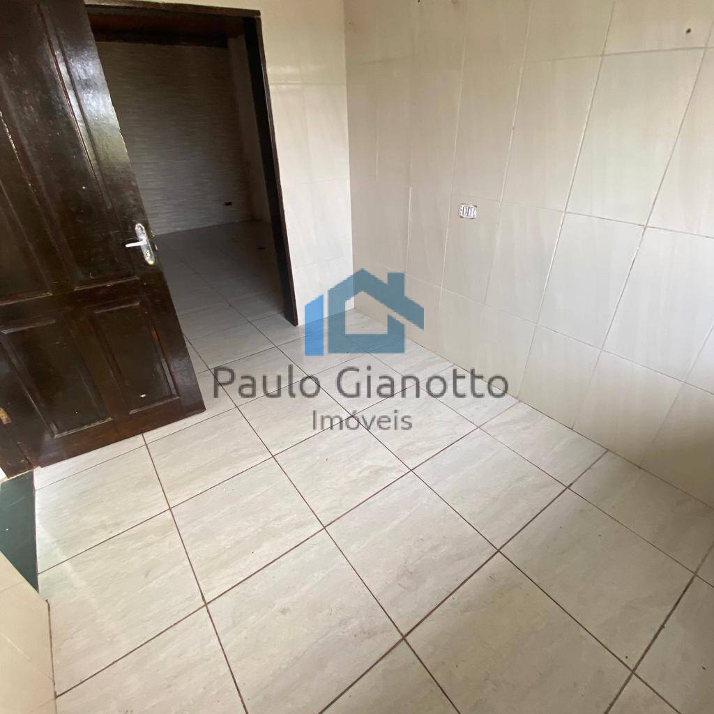 Casa à venda com 3 quartos, 300m² - Foto 17