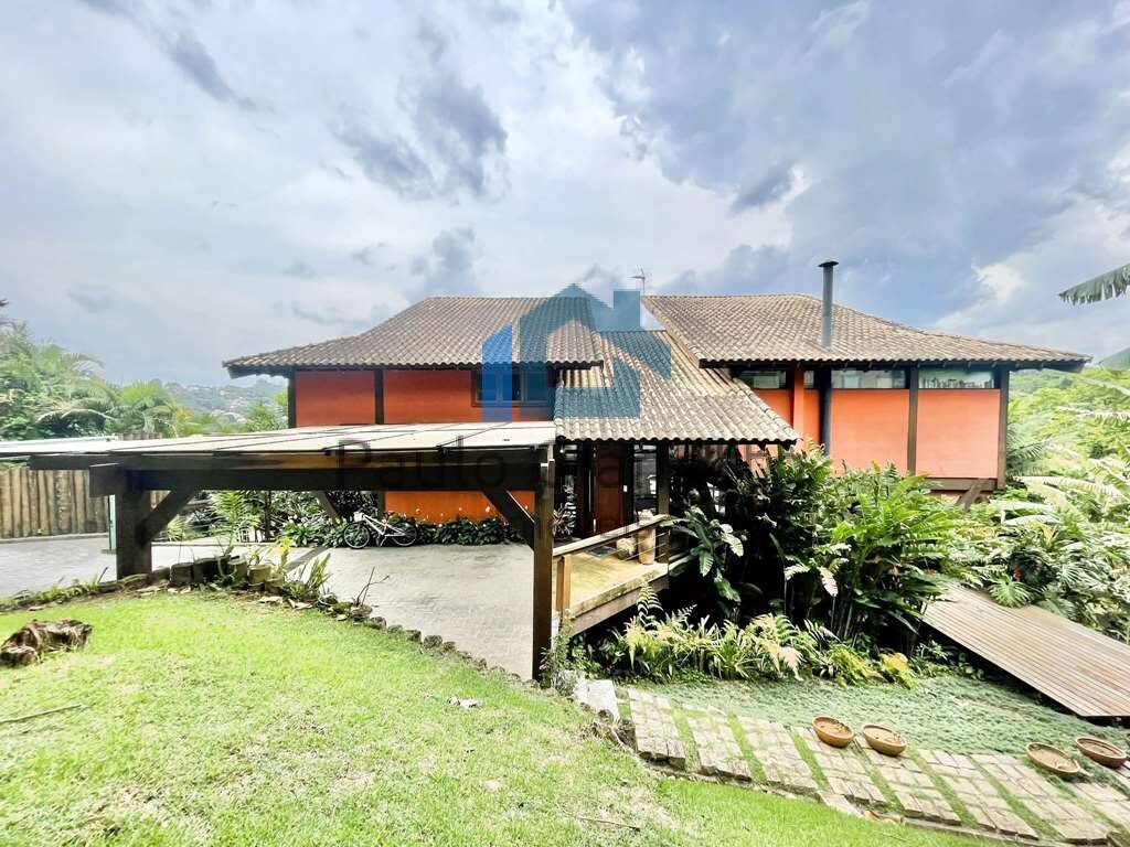 Casa de Condomínio à venda com 3 quartos, 282m² - Foto 2