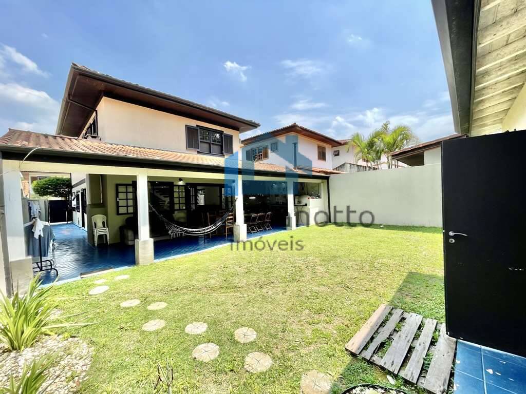 Casa de Condomínio à venda com 4 quartos, 250m² - Foto 4