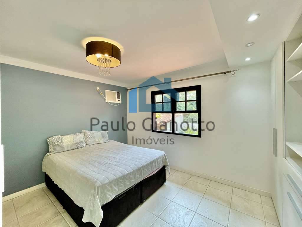 Casa de Condomínio à venda com 4 quartos, 250m² - Foto 25