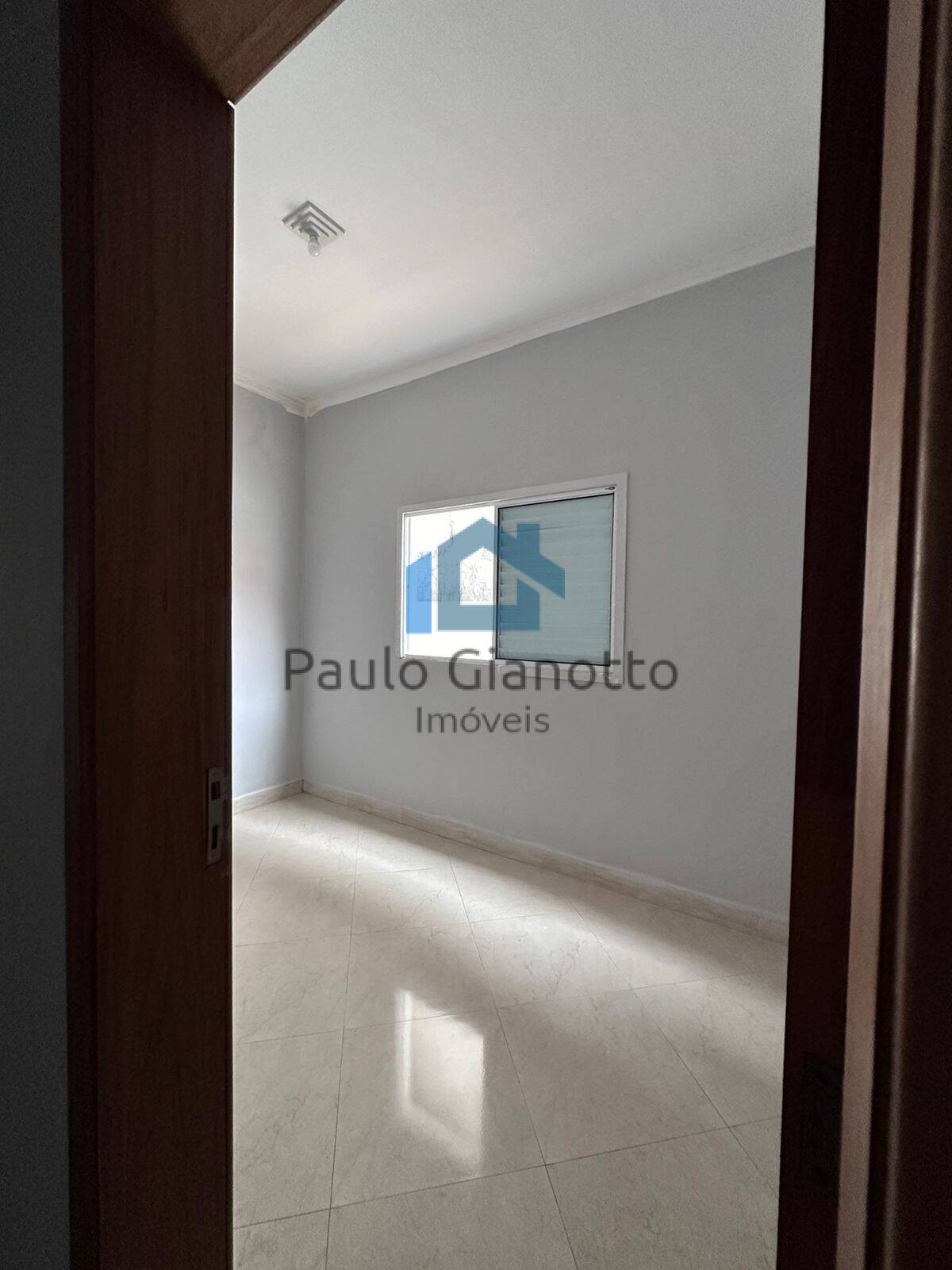 Casa à venda com 2 quartos, 60m² - Foto 15