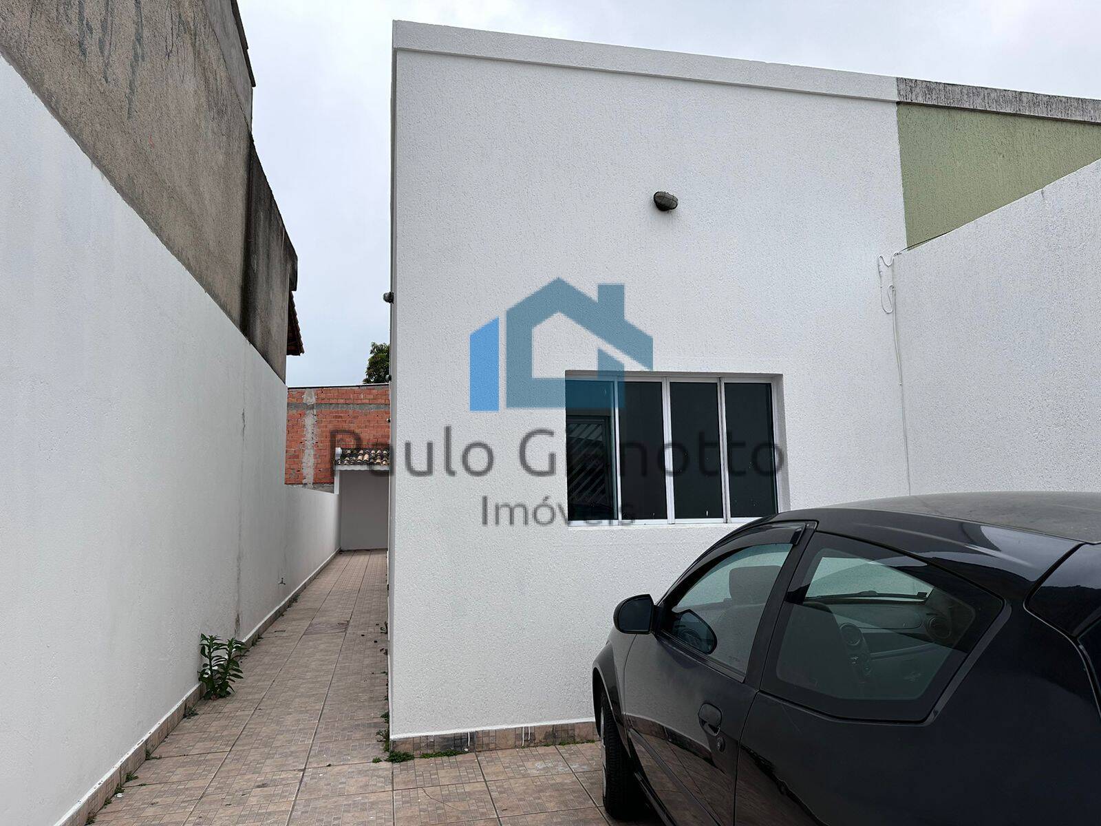 Casa à venda com 2 quartos, 60m² - Foto 1