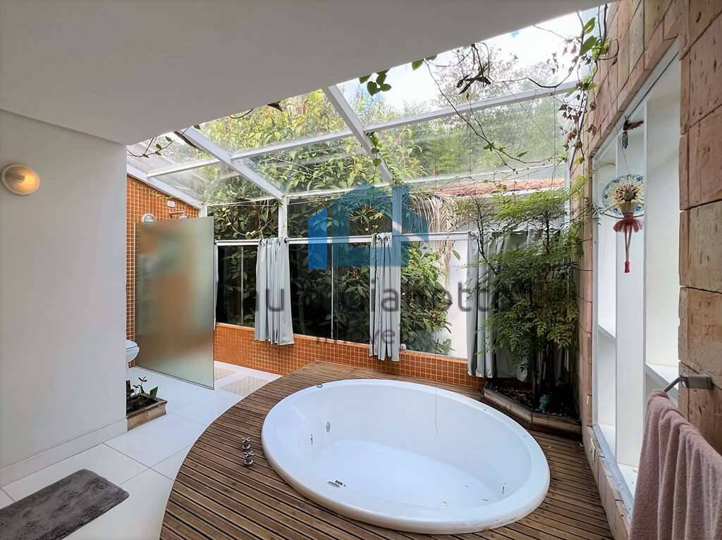 Casa à venda com 6 quartos, 1190m² - Foto 69