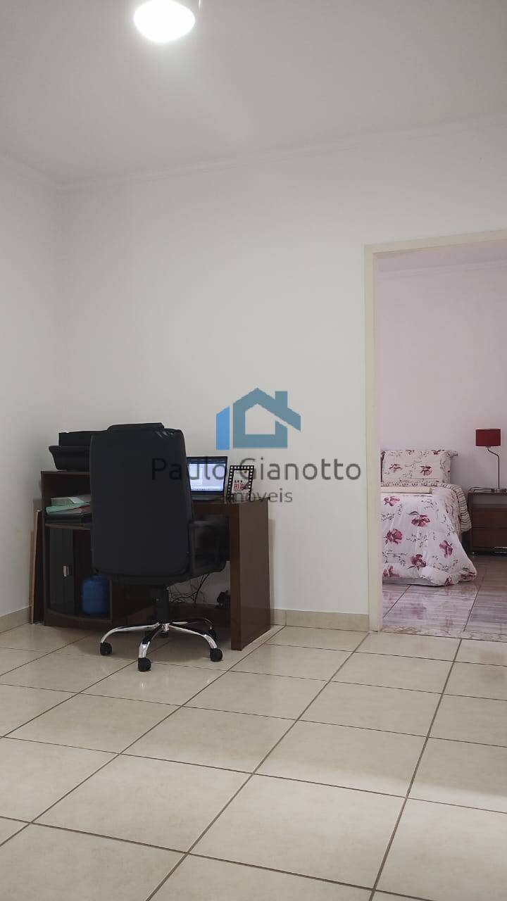 Casa à venda com 4 quartos, 340m² - Foto 37