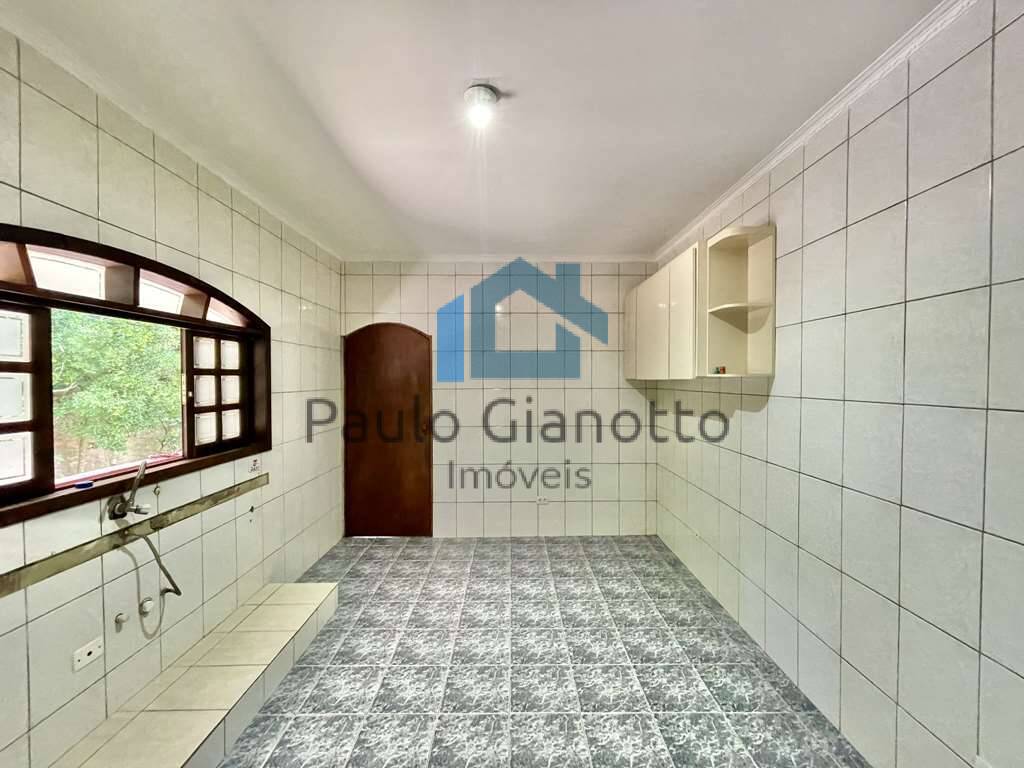 Casa à venda e aluguel com 3 quartos, 230m² - Foto 23