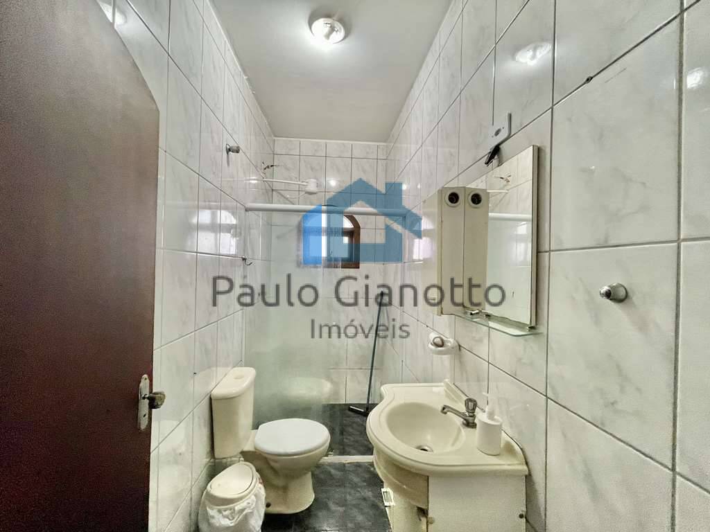 Casa à venda e aluguel com 3 quartos, 230m² - Foto 33