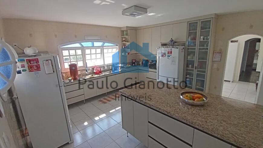 Casa de Condomínio à venda com 4 quartos, 380m² - Foto 9