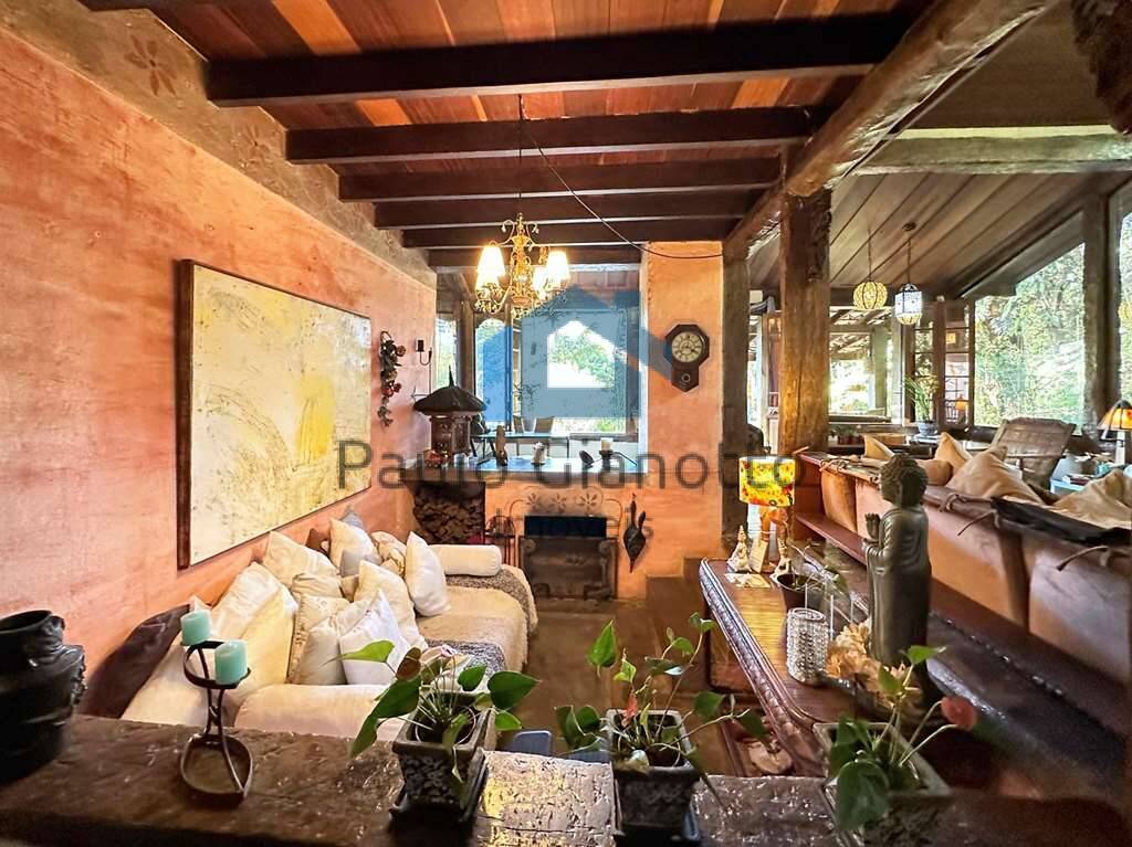 Casa à venda com 5 quartos, 334m² - Foto 9