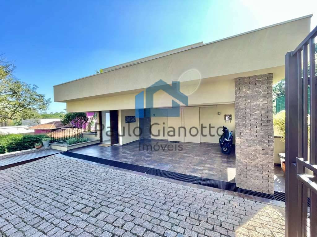 Casa de Condomínio à venda com 4 quartos, 244m² - Foto 2