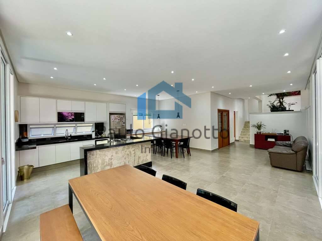 Casa de Condomínio à venda com 4 quartos, 244m² - Foto 27