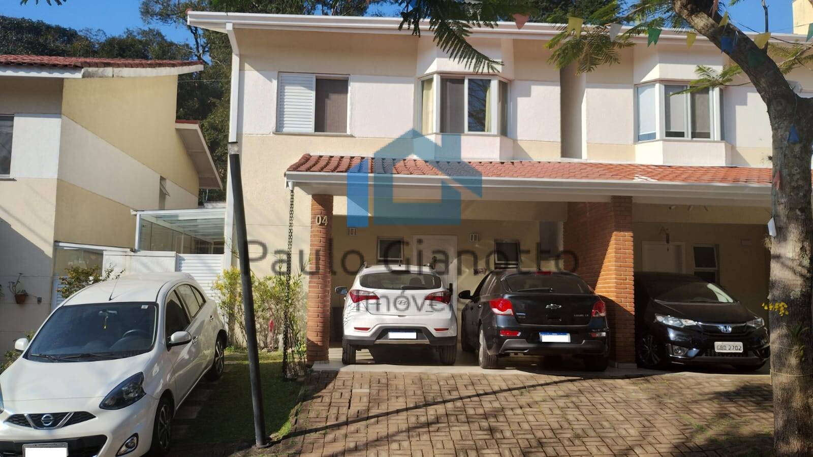 Casa de Condomínio à venda com 4 quartos, 154m² - Foto 1