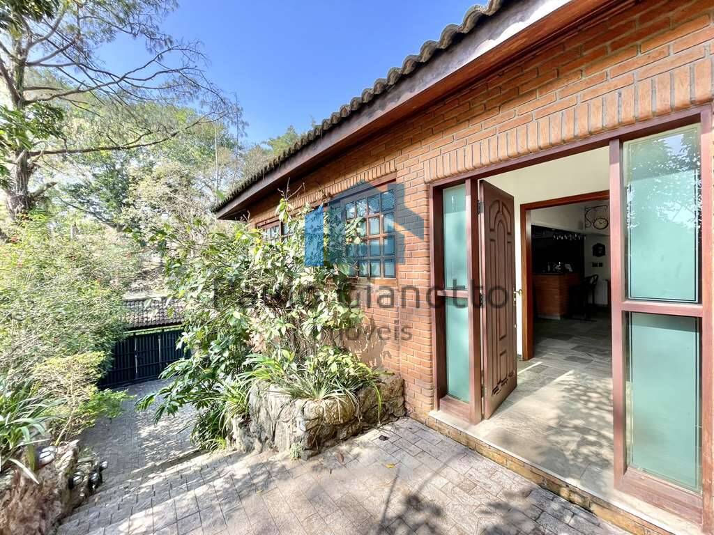 Casa à venda e aluguel com 5 quartos, 923m² - Foto 21