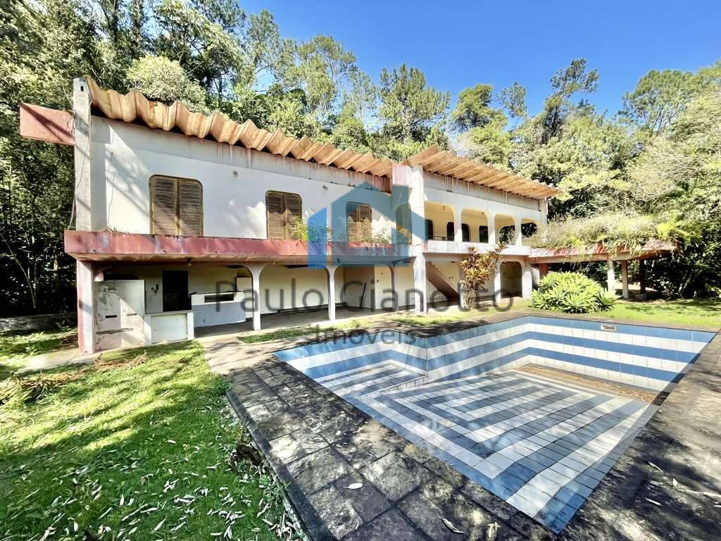 Casa à venda e aluguel com 4 quartos, 700m² - Foto 1