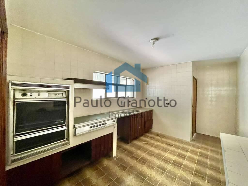 Casa à venda e aluguel com 4 quartos, 700m² - Foto 10