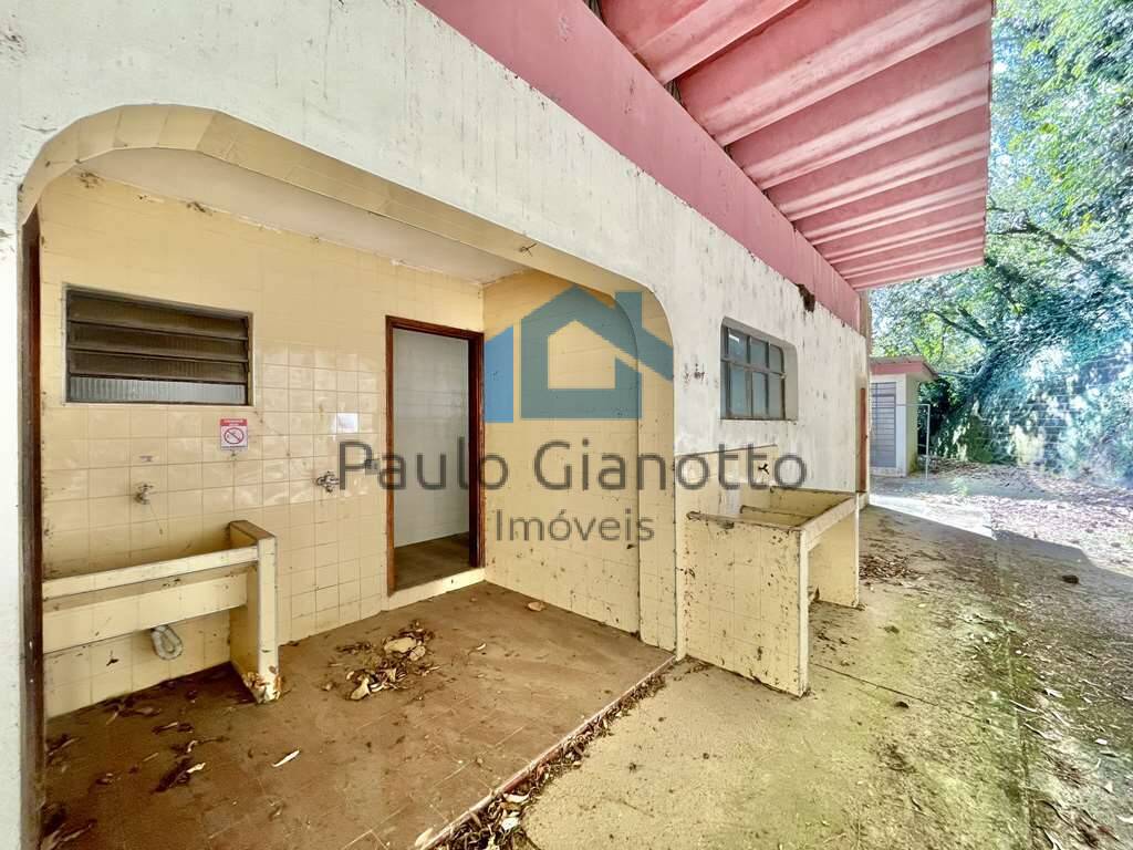 Casa à venda e aluguel com 4 quartos, 700m² - Foto 18