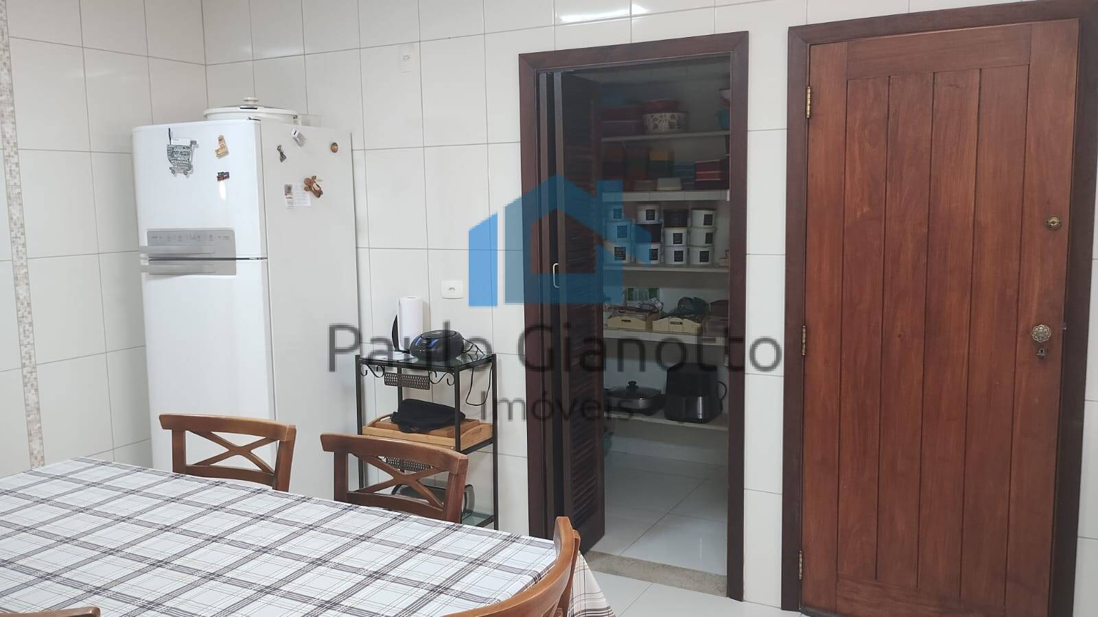 Casa à venda com 4 quartos, 302m² - Foto 18