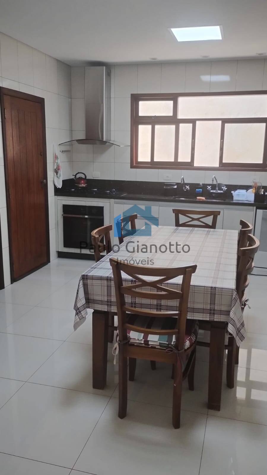 Casa à venda com 4 quartos, 302m² - Foto 15