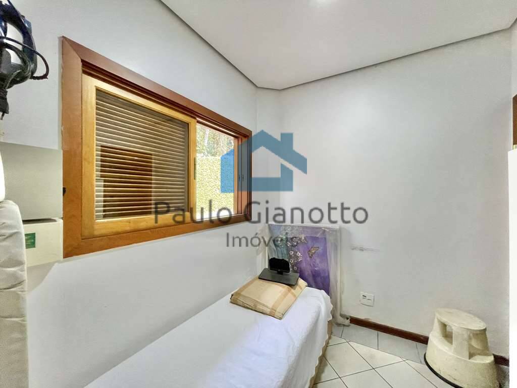 Casa de Condomínio à venda com 4 quartos, 540m² - Foto 36