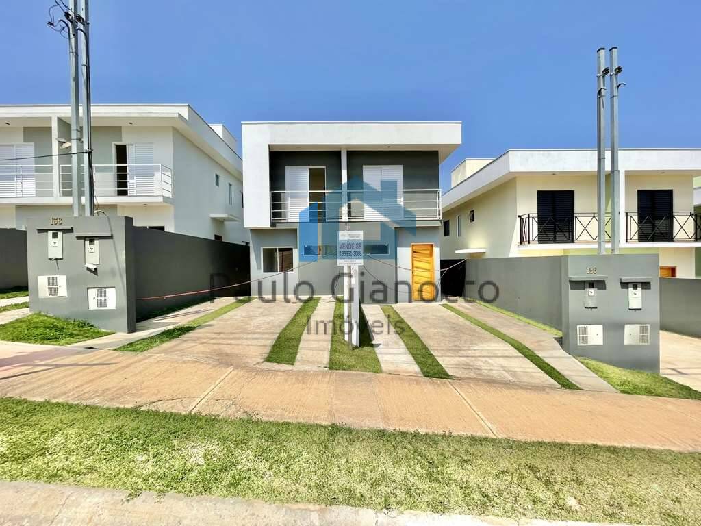 Casa de Condomínio à venda com 3 quartos, 80m² - Foto 1