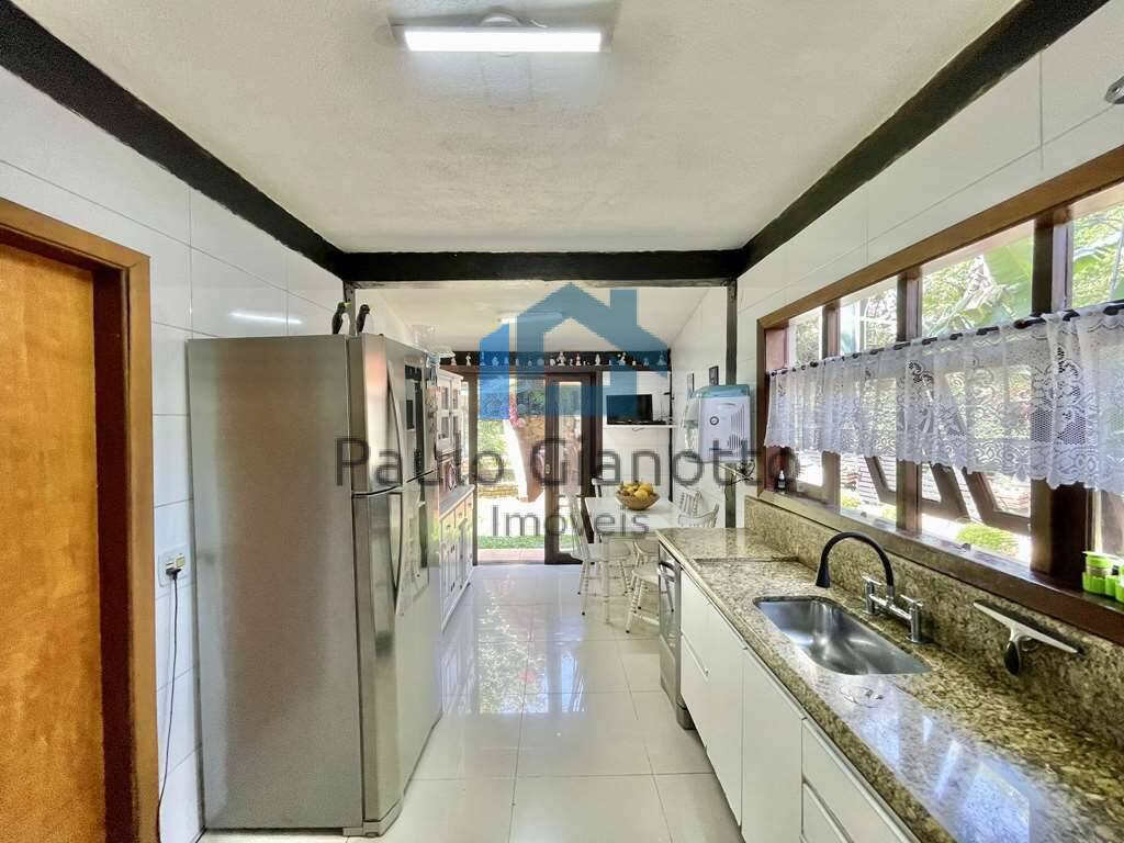 Casa de Condomínio à venda com 3 quartos, 183m² - Foto 15