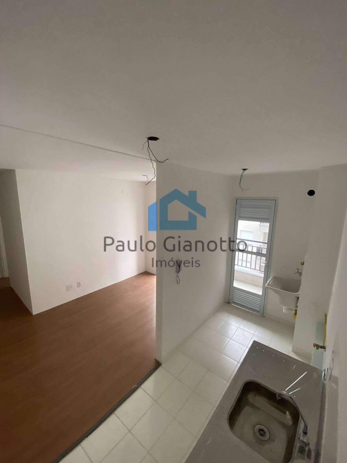 Apartamento à venda com 2 quartos, 56m² - Foto 3