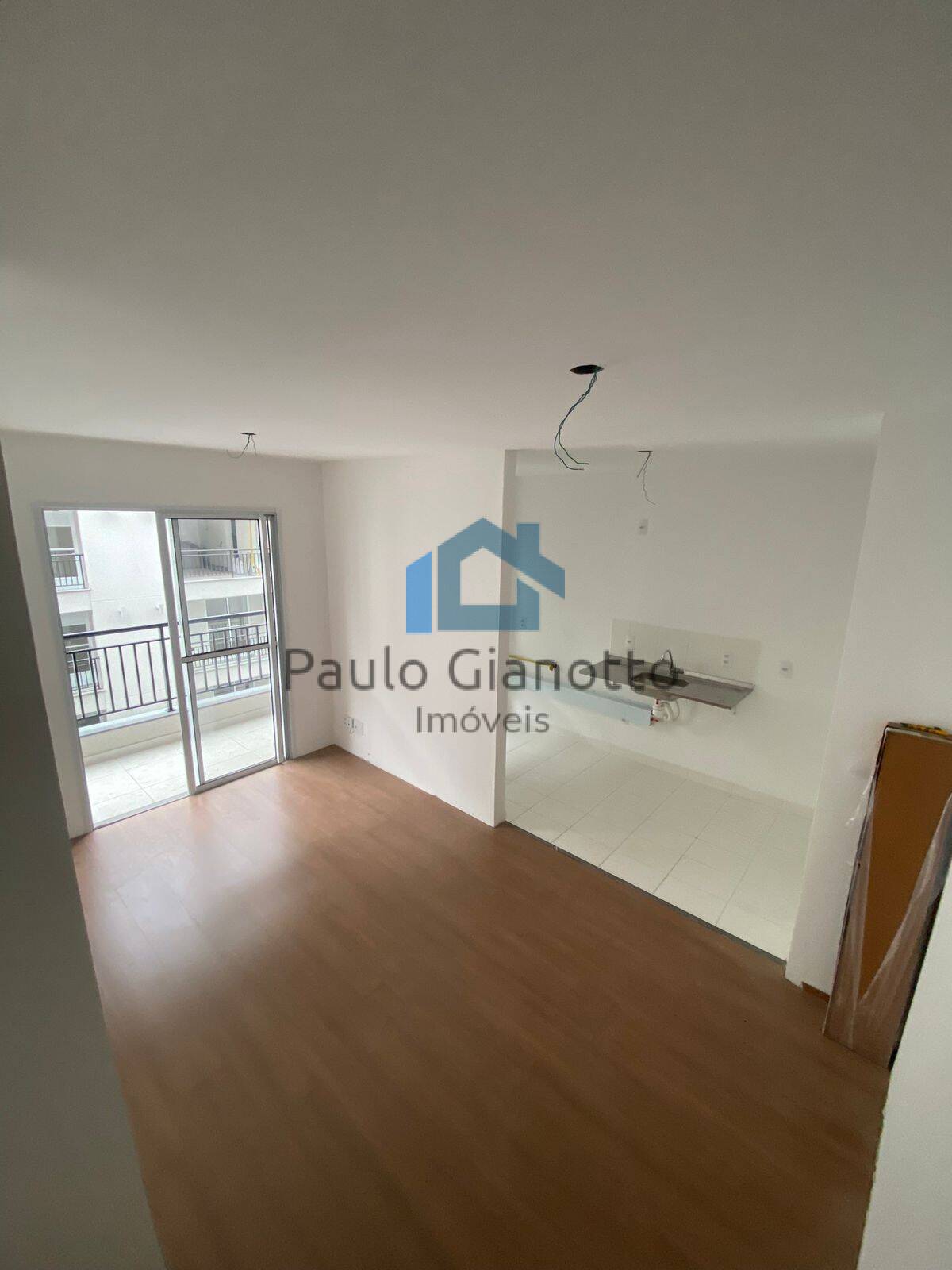 Apartamento à venda com 2 quartos, 56m² - Foto 1