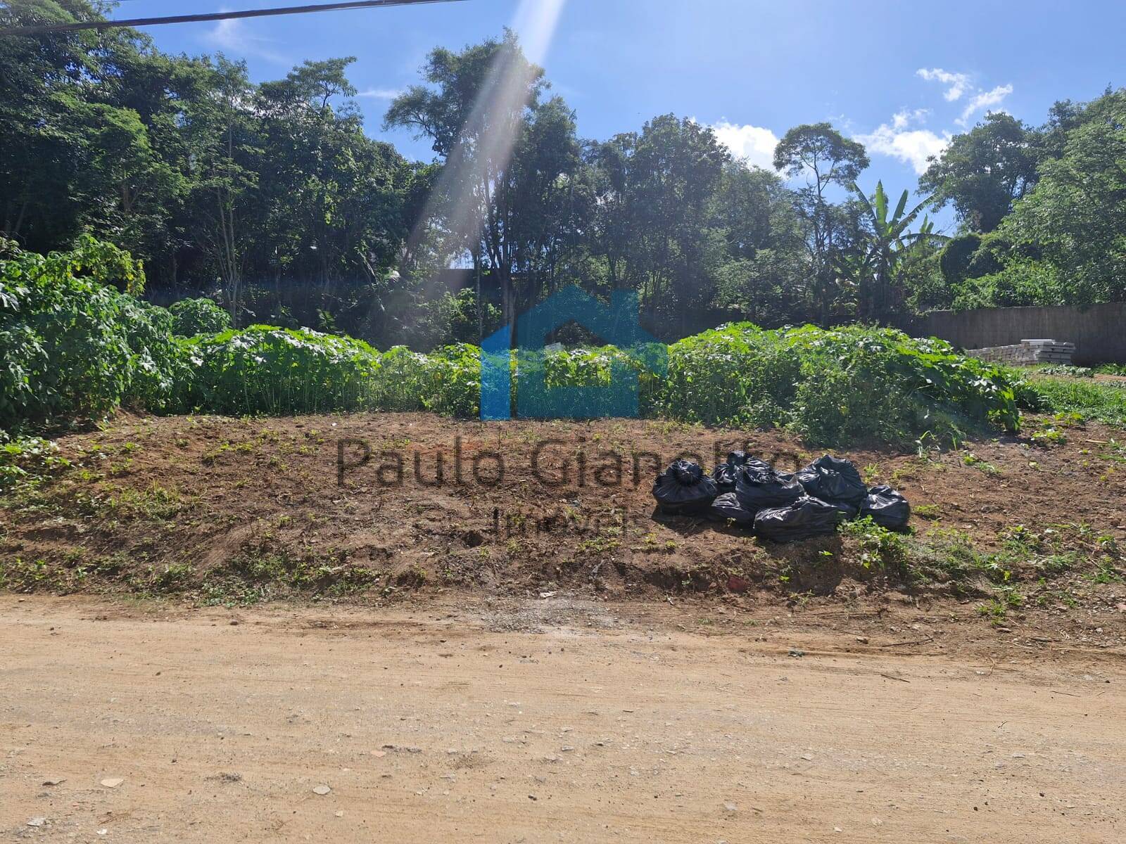 Terreno à venda, 500m² - Foto 1