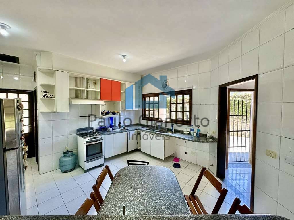 Casa de Condomínio à venda com 3 quartos, 255m² - Foto 18