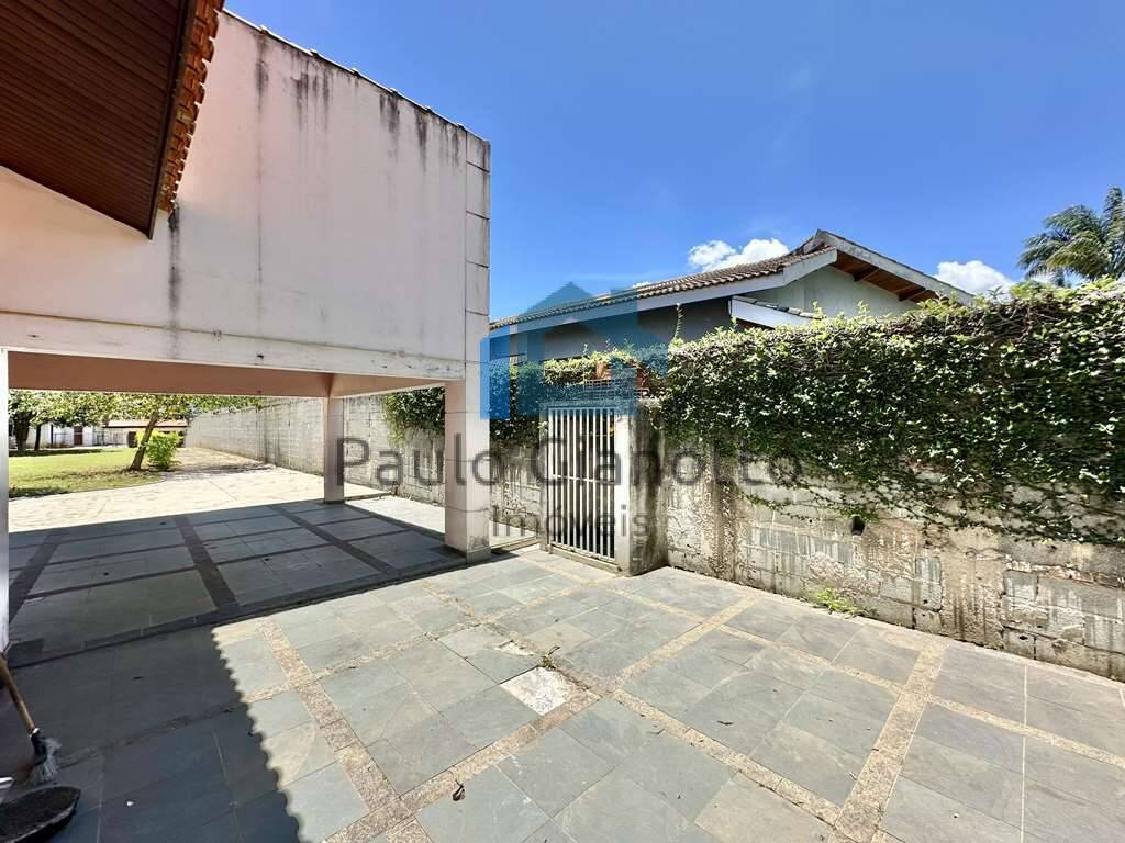 Casa de Condomínio à venda com 3 quartos, 255m² - Foto 35