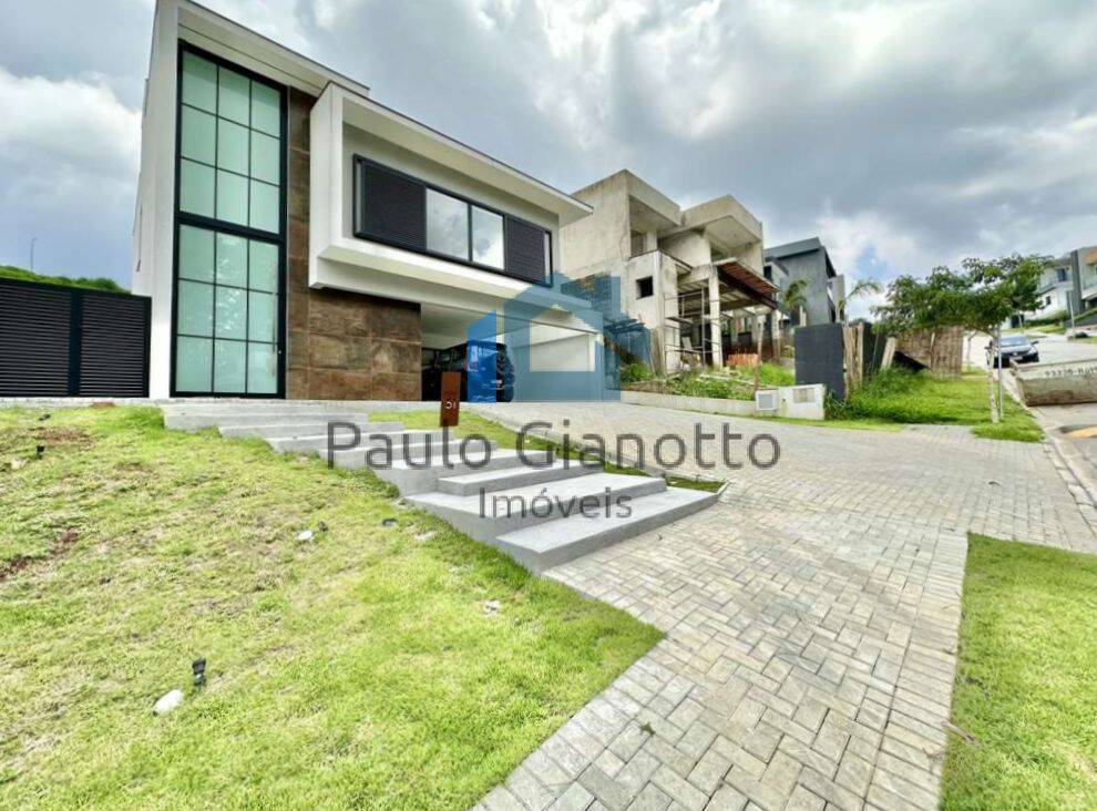 Casa de Condomínio à venda com 3 quartos, 303m² - Foto 4