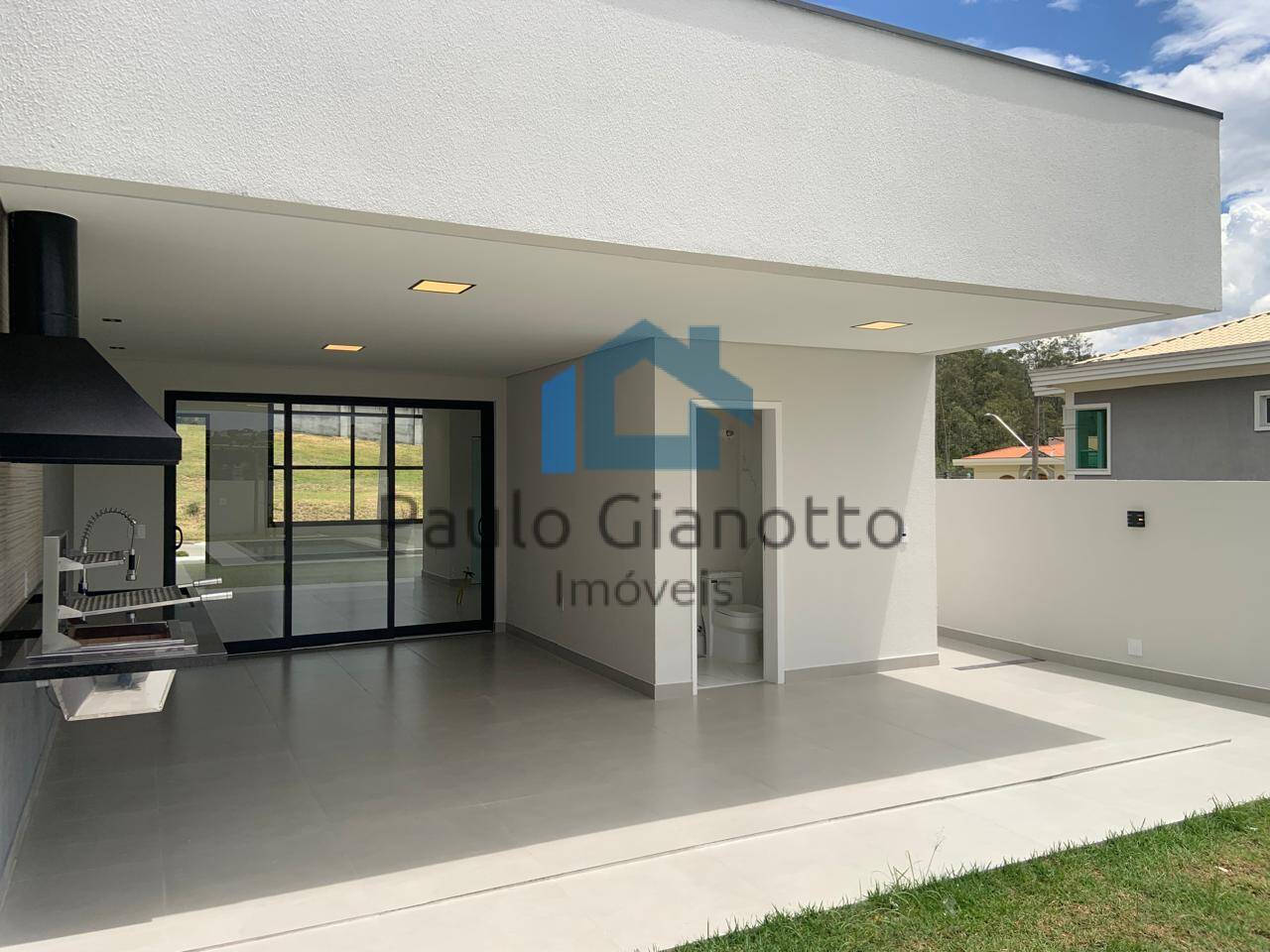 Casa à venda com 4 quartos, 270m² - Foto 17